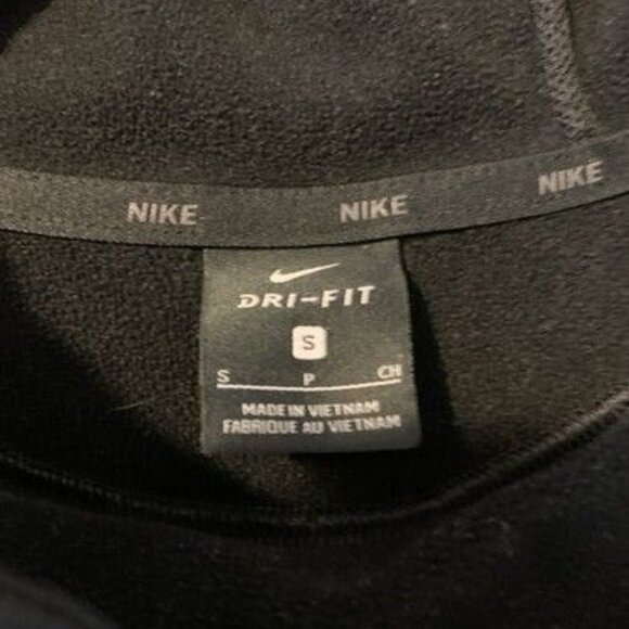 AUTHENTIC NIKE THERMA DRI-FIT GFX 2 BLACK/GRAY PULLOVER HOODIE SIZE SMALL - Picture 3 of 5